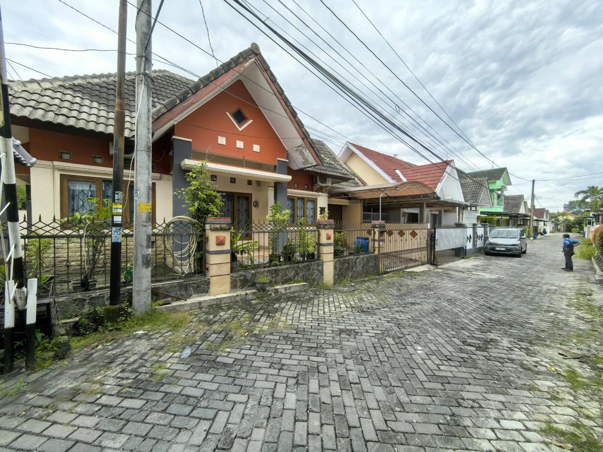 Mutiara Babarsari Homestay Jogja Yogyakarta Bagian luar foto