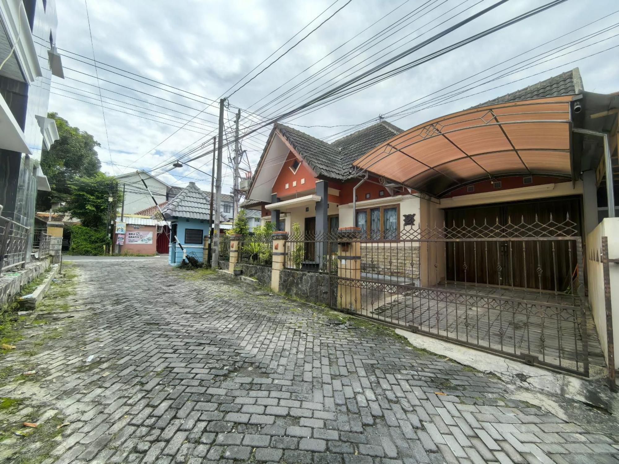 Mutiara Babarsari Homestay Jogja Yogyakarta Bagian luar foto